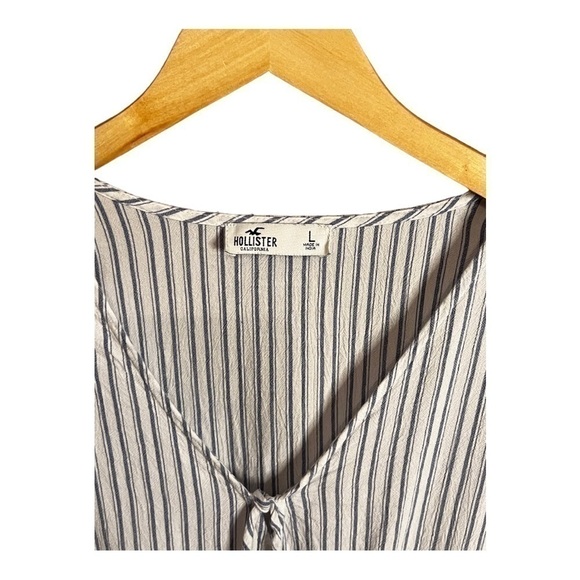 𝅺HOLLISTER Juniors Stripe Crop Top, Size Large - Picture 3 of 3